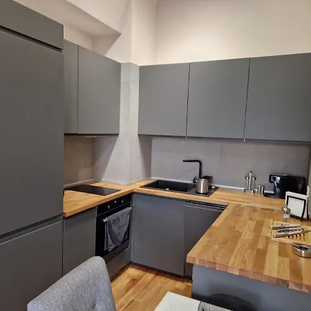Apartamento Sensation 2 *